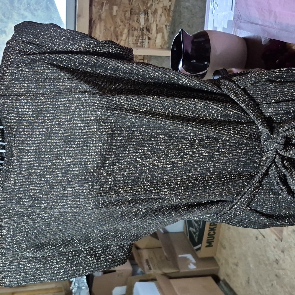 Elegant Black and Gold Jennafer Grace Dress.  NEW. Size small-medium - Picture 2 of 9